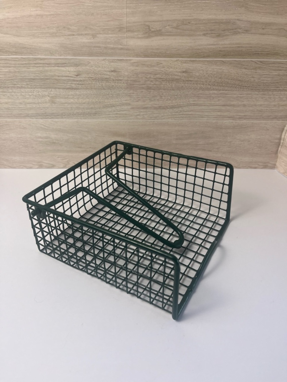 Vintage Green Wire Napkin Holder with Swing Arm Retro
Diner Picnic Table Caddy
